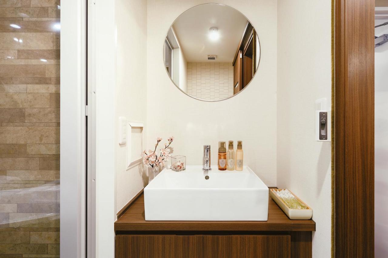 Cherry Blooming Tokyo- All Suite Boutique Hotel 东京伊樱里-中央区全套房艺术酒店 Eksteriør billede