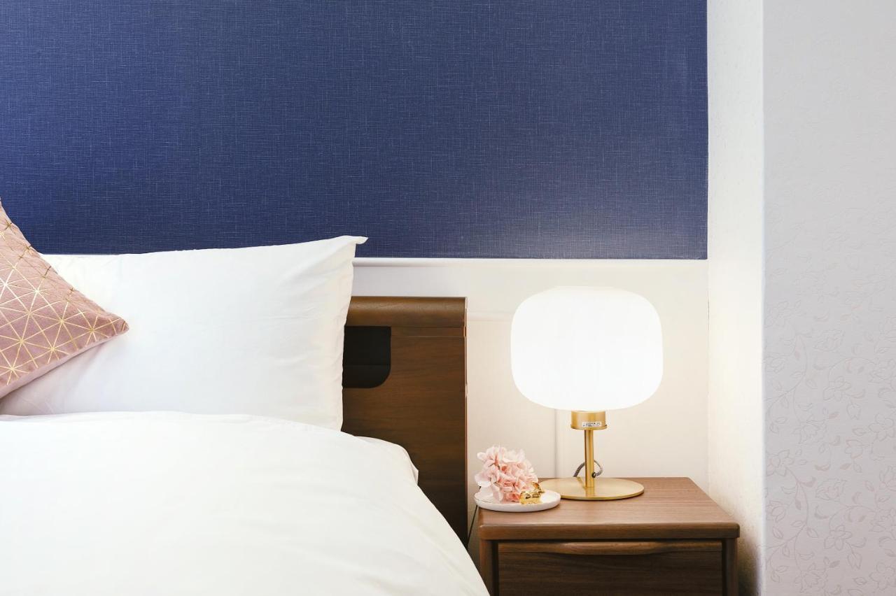 Cherry Blooming Tokyo- All Suite Boutique Hotel 东京伊樱里-中央区全套房艺术酒店 Eksteriør billede