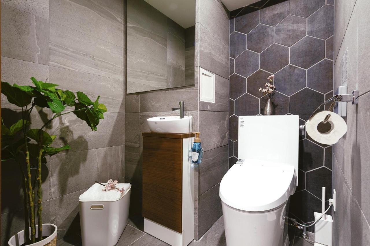 Cherry Blooming Tokyo- All Suite Boutique Hotel 东京伊樱里-中央区全套房艺术酒店 Eksteriør billede
